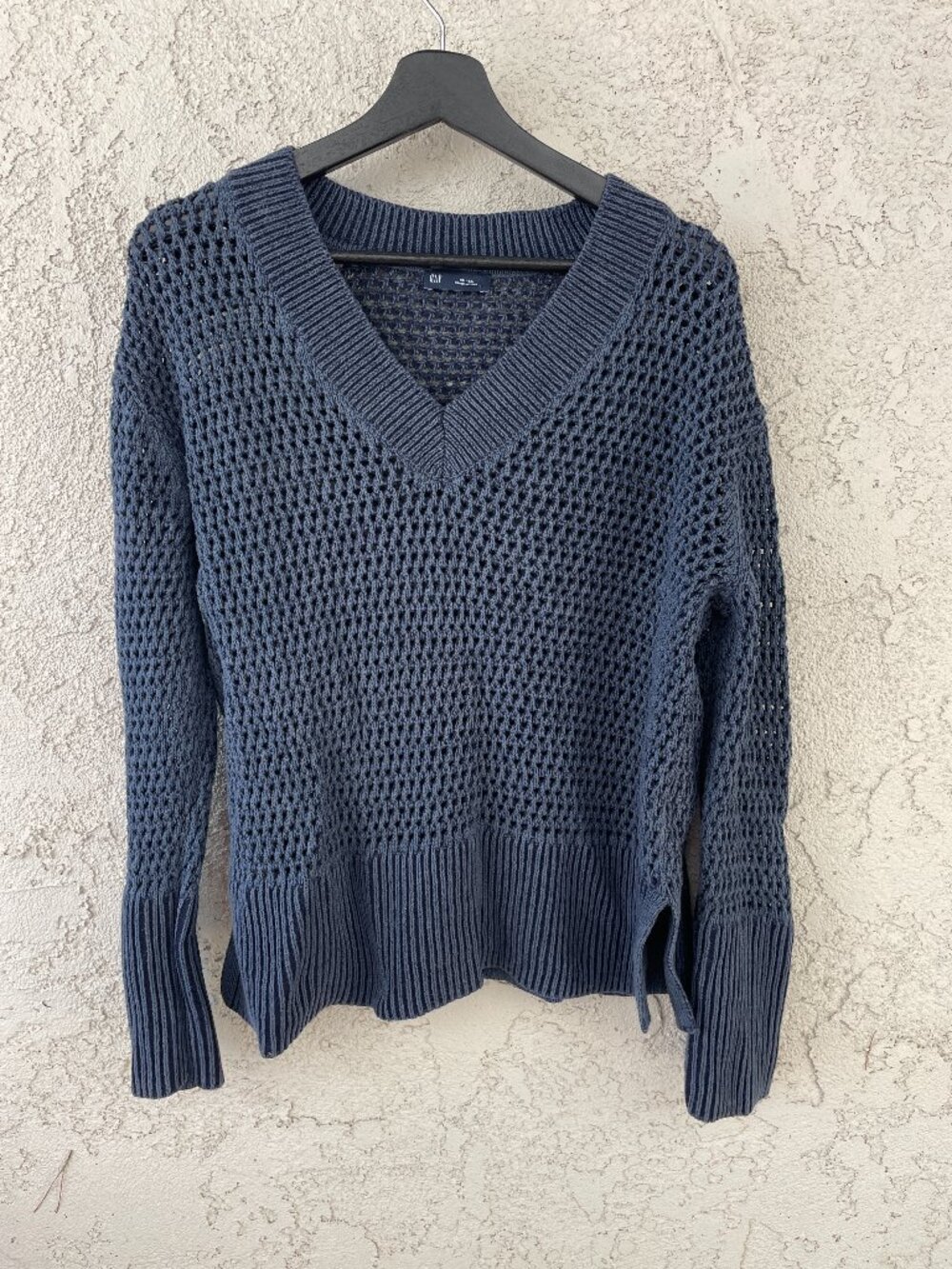GAP Internet Famous Navy Blue 24/7 Crochet V-Neck Cotton Sweater Small